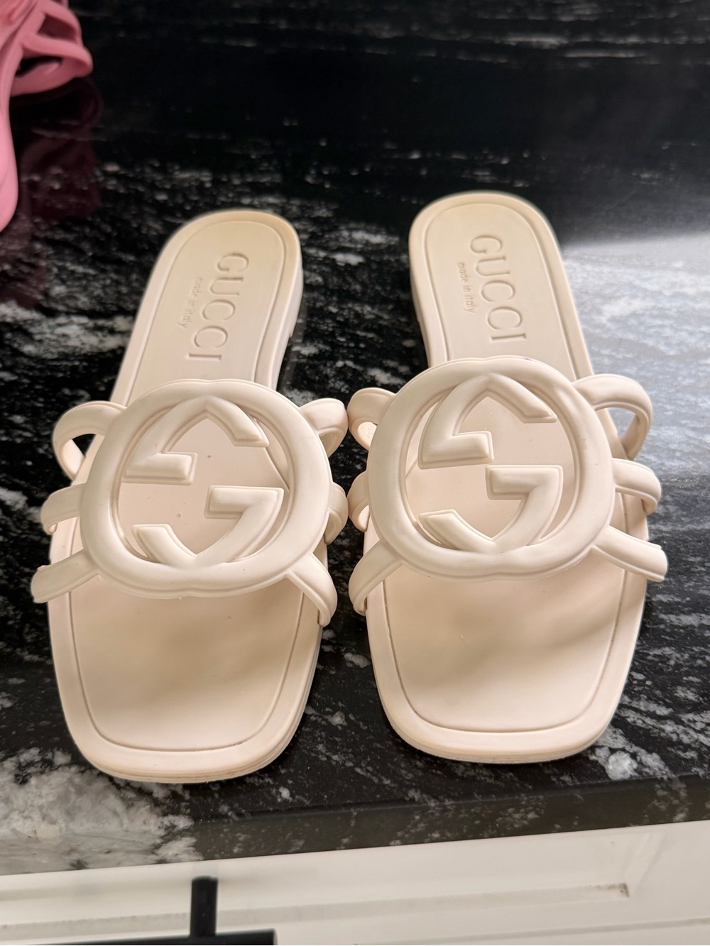 Gucci Cream Leather Interlocking GG Slide Sandals